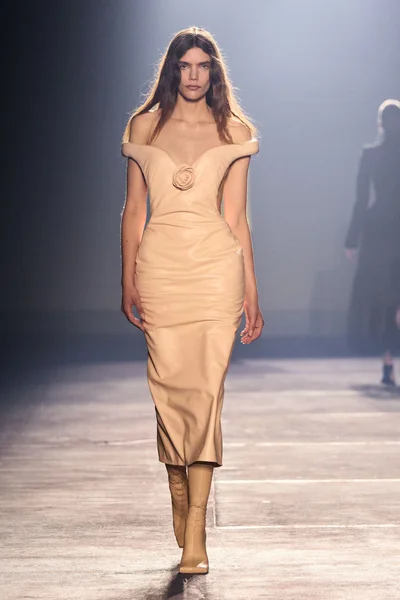 Look 20